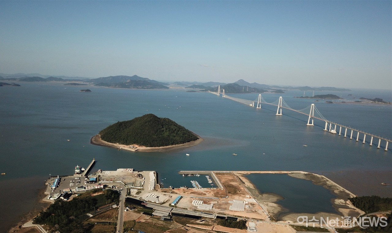 ▲ 압해도 송공항에서 바라본 천사대교 ⓒ이재언