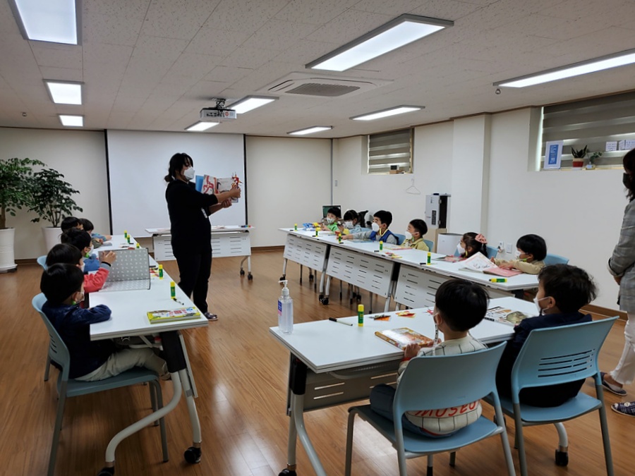 공립작은도서관 프로그램 운영 모습