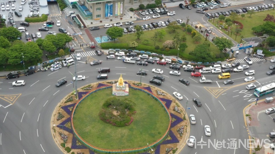 ▲ 시청 앞에서 시작된 차량시위 모습  ⓒ심선오