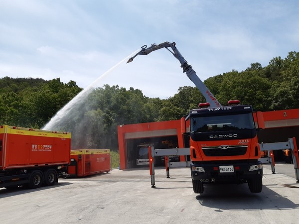 무인파괴방수차