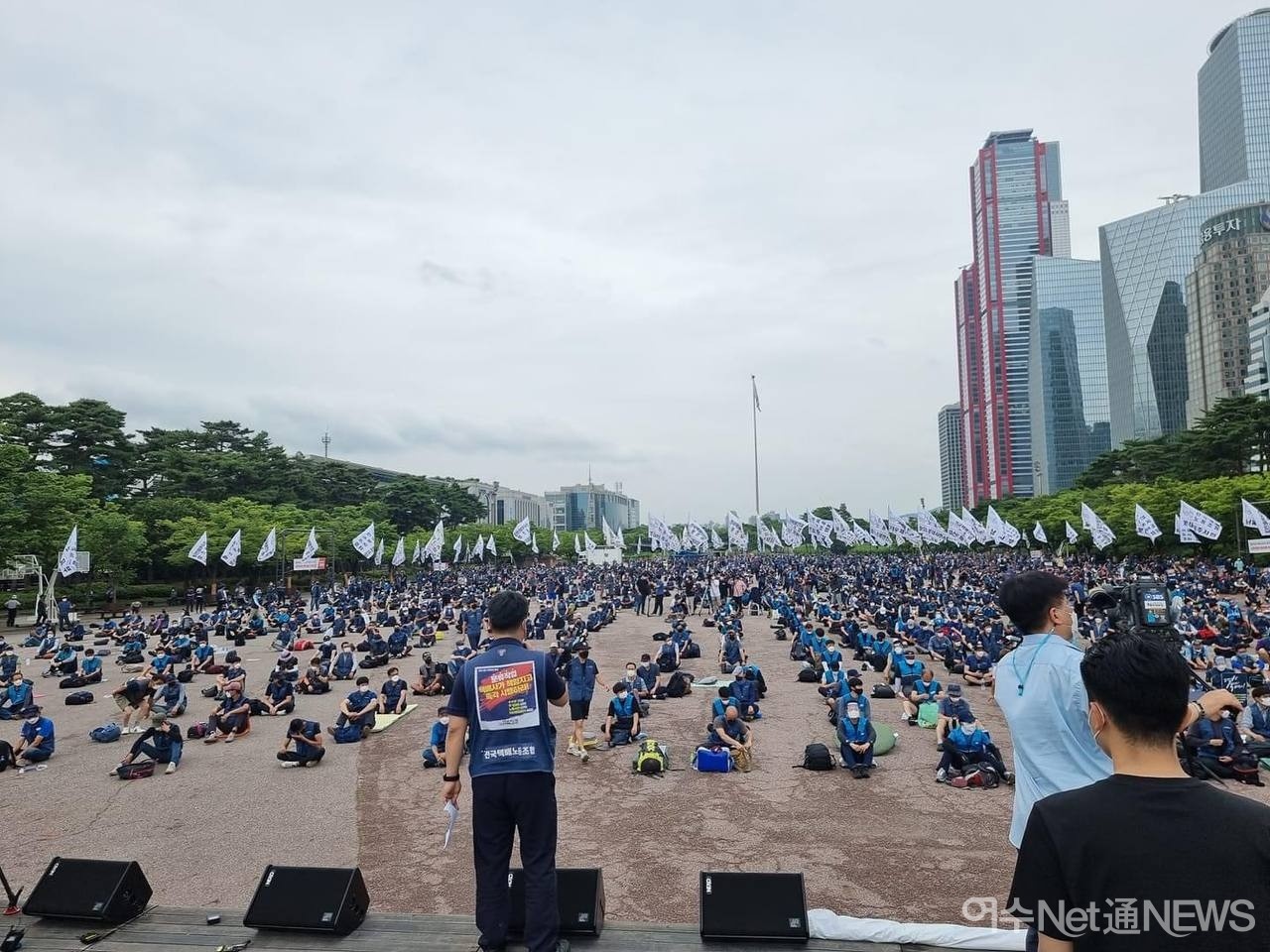 ▲ 전국택배노조원들이 상경투쟁 파업 장면. 여의도 집회 모습 ⓒ택배노조 제공