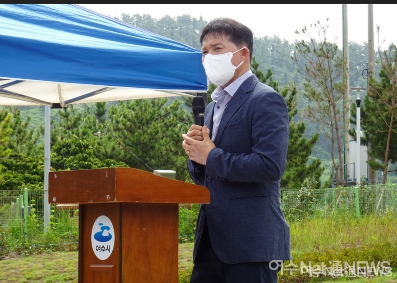 ▲ 올해 8월 3일 치러진 이야포미군폭격사건 추모제에서 가진 경과보고 모습