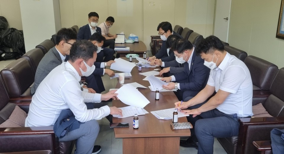 ▲9일 전남도의회 여순특위 위원들이 특별법 제정 이후 추진과제를 논의했다