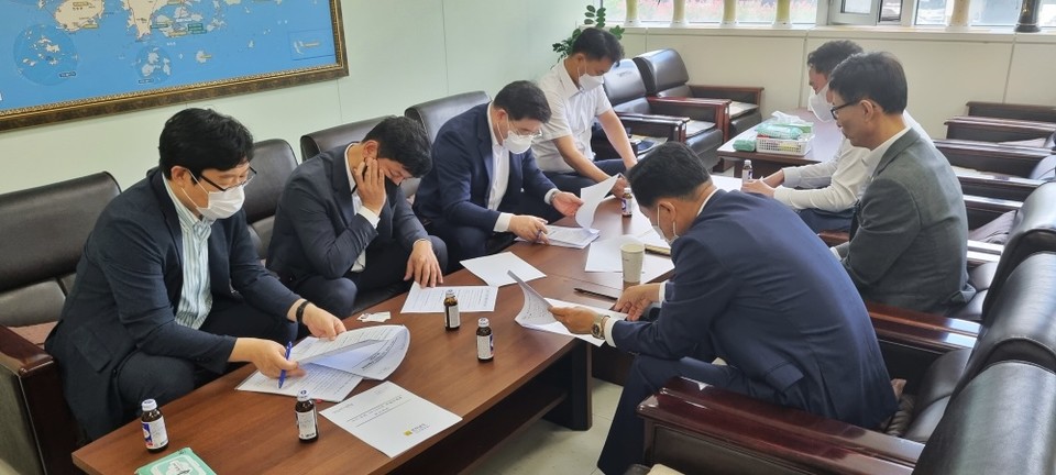 ▲9일 전남도의회 여순특위 위원들이 특별법 제정 이후 추진과제를 논의했다