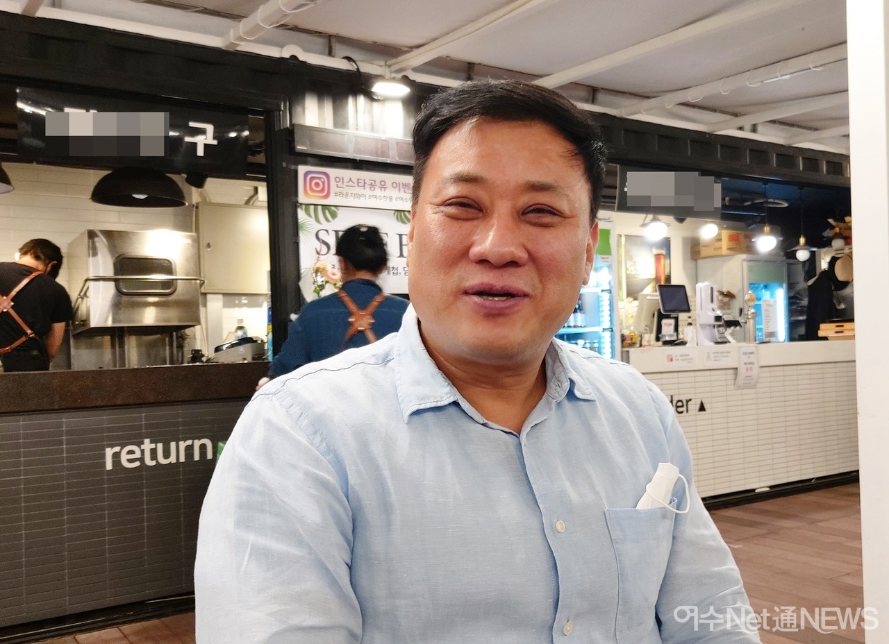 ▲지난 15일 여수에서 만난 영화 '동백' 신준영 감독 ⓒ오병종