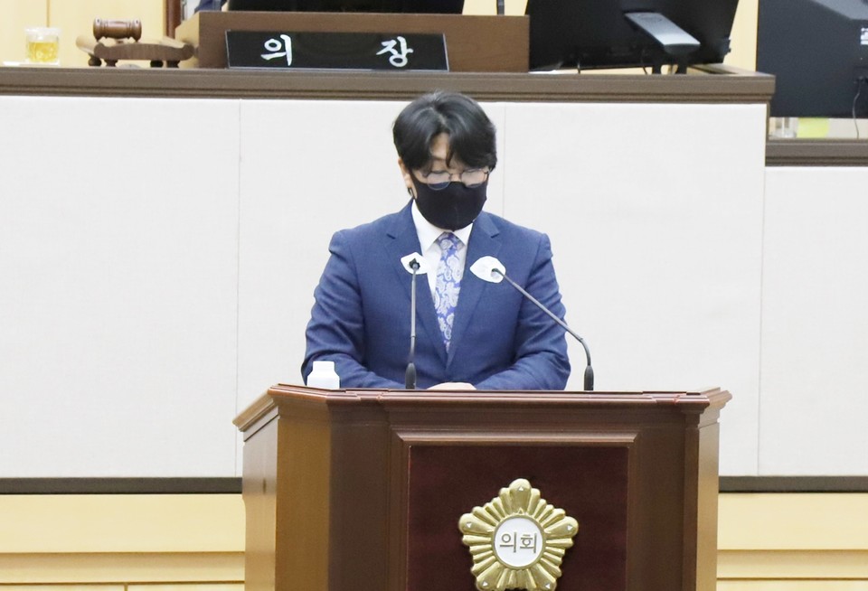 ▲정재천 여수교육재단 사무총장