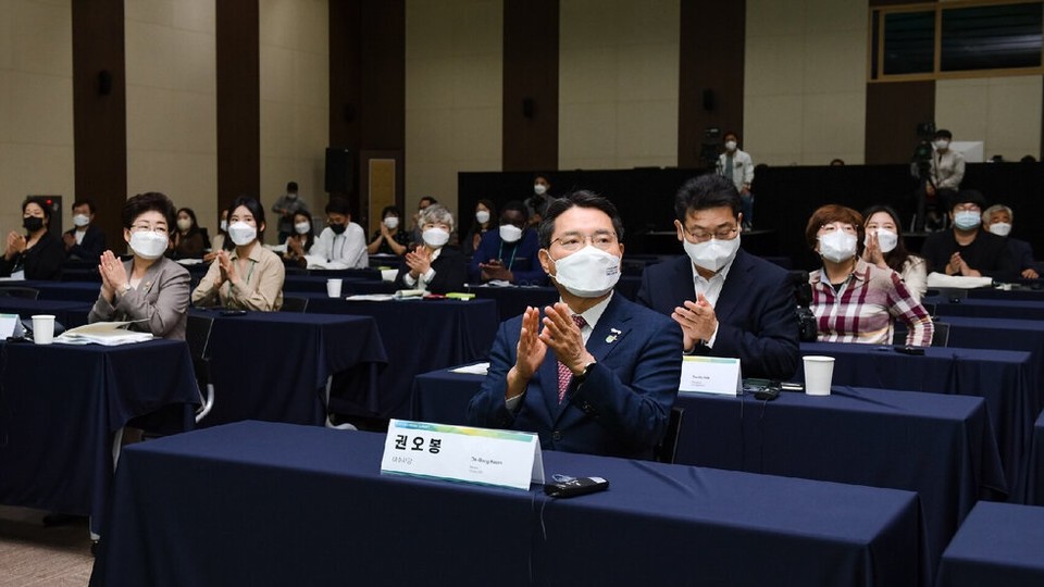 ▲도시환경협약 여수정상회의에 참여한 권오봉 여수시장