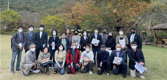 ▲지난달 29일 화순 지오학교에서 협의회를 마친 대안교육기관 관계자