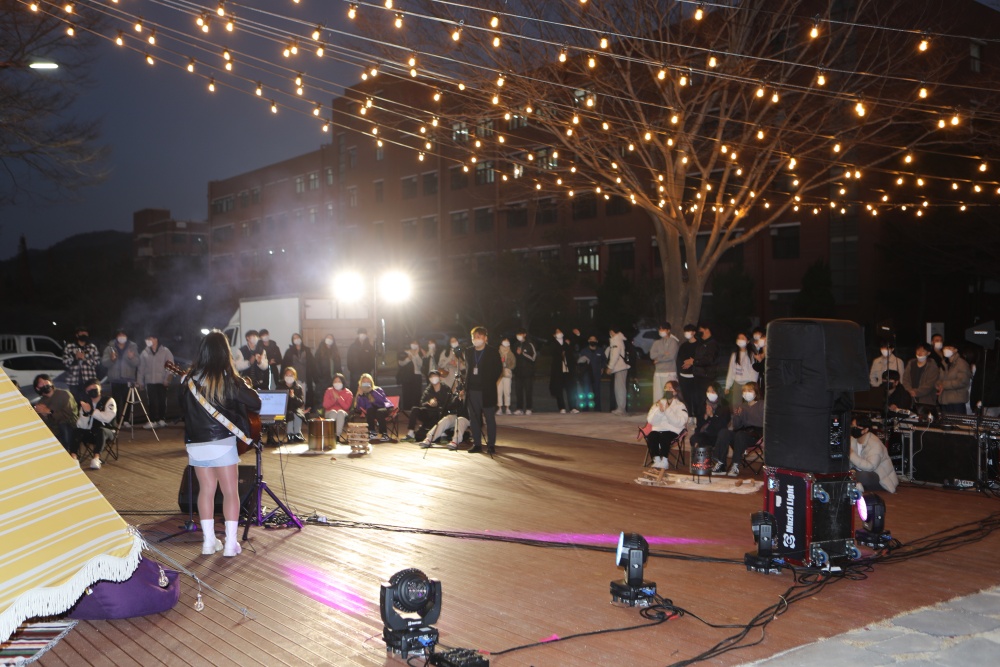 ▲전남대 여수캠퍼스 낭만콘서트 현장