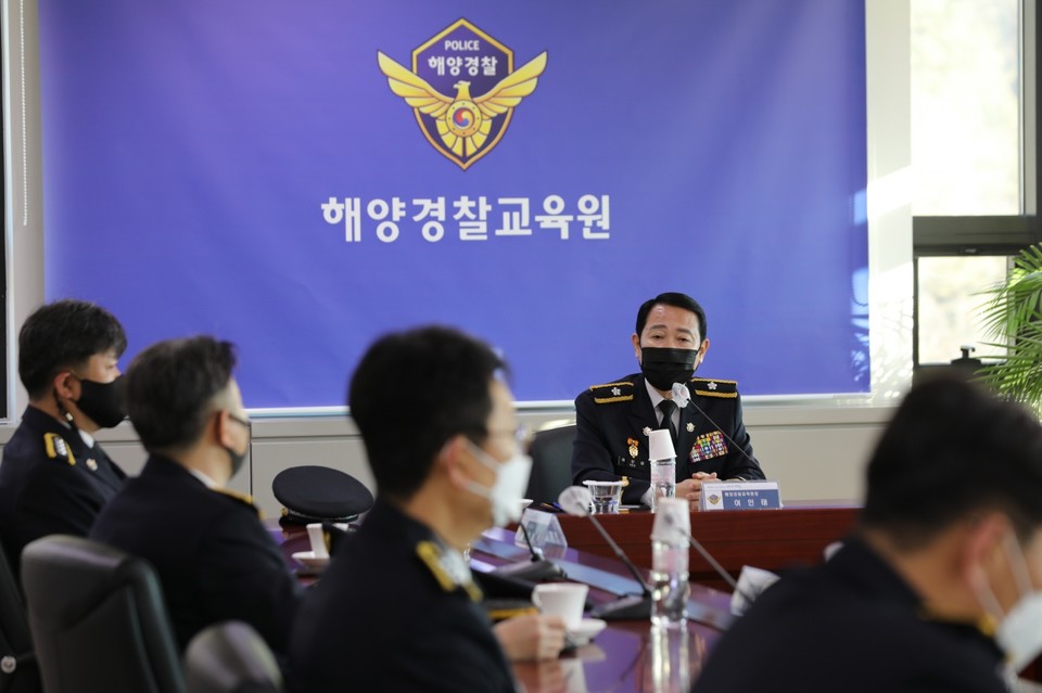 ▲ 현안업무보고회에서 여인태 신임 교육원장이 발언하고 있다