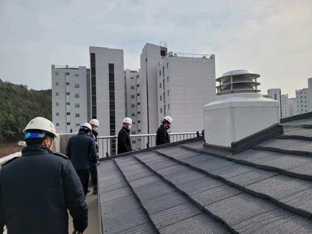 ▲웅천부영아파트 8,9차 현장지도 점검 모습