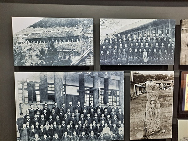 ▲국보 제 304호인 진남관은 일제강점기 시절에는 보통학교와 중학교, 야간상업중학교로 사용되었으며 해방 후에도 학교로 사용됐다. 진남관 앞에서 학생들이 기념촬영한 모습이다.  ⓒ오문수