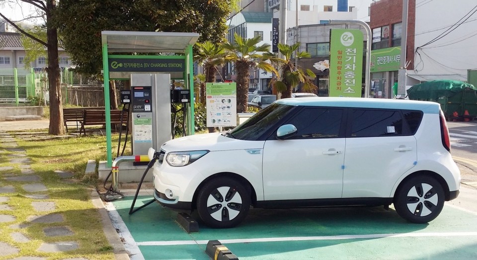 ▲전기자동차 충전소