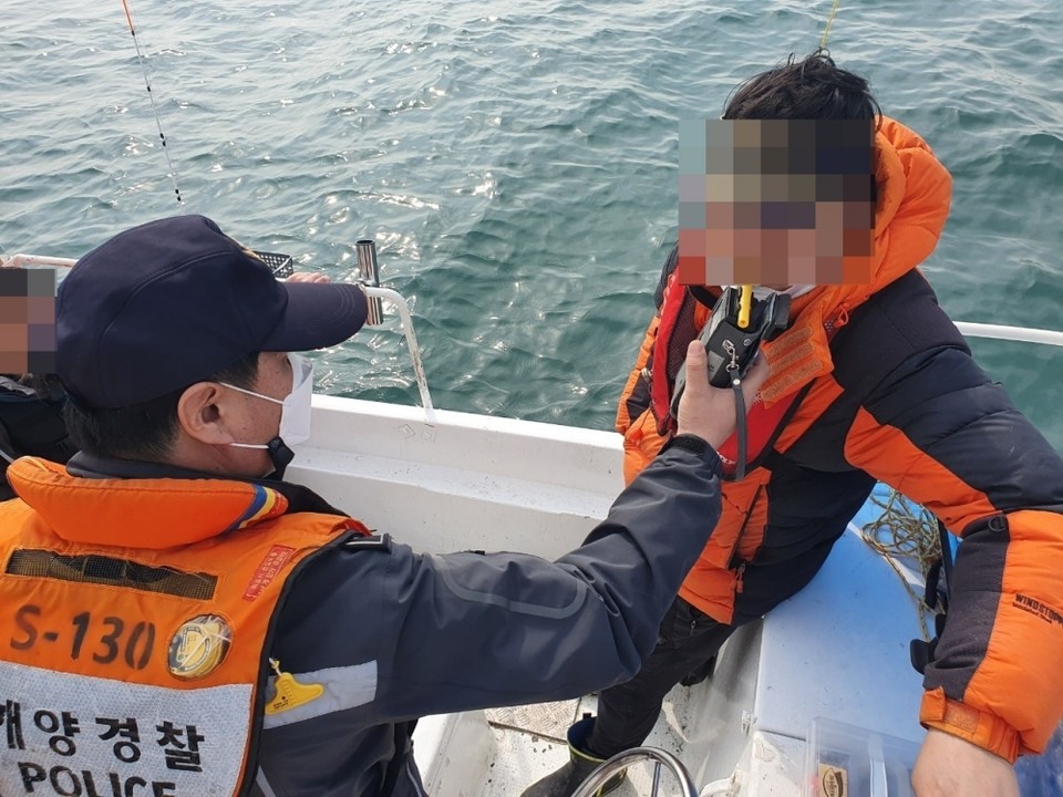 ▲음주단속 중인 여수해경