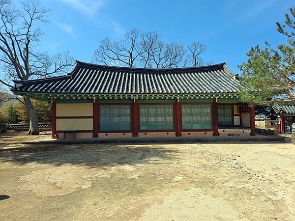 ▲  녹도만호 이대원 장군과 정운 장군을 모신 사당인 쌍충사 모습 ⓒ 오문수 