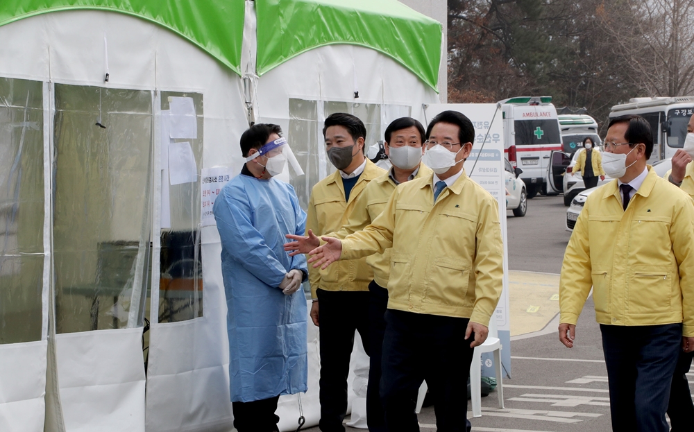 ▲고흥보건소를 방문한 김 지사