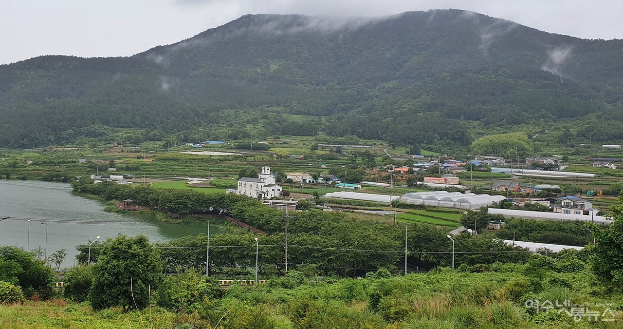▲여수시 돌산읍 승월마을 전경