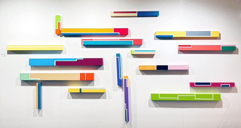 ▲송하영, 온도의 차이 series(가변설치, 캔버스에 아크릴)