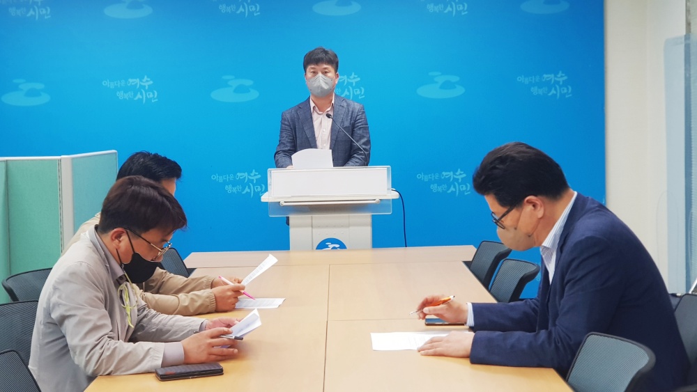 ▲ 주연창 예비후보 출마자가 공천 실상을 고발했다.