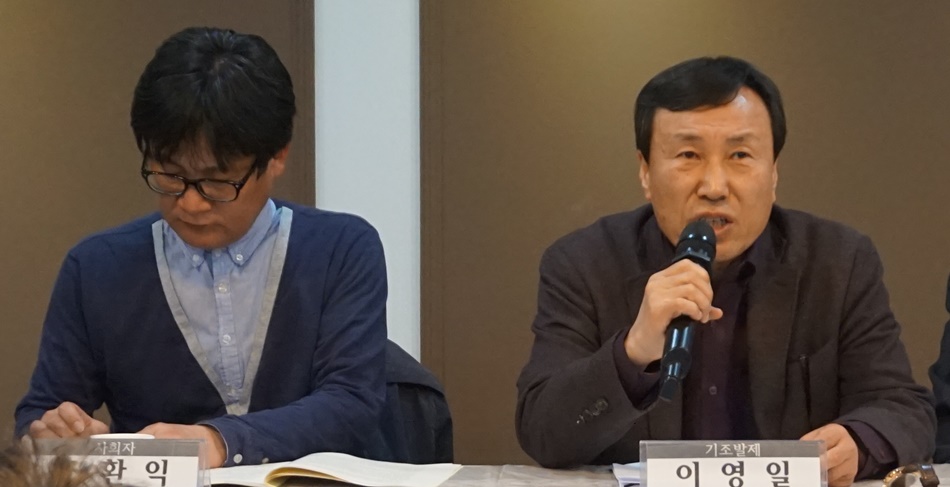 여수지역사회연구소 이영일 이사장(오른쪽)