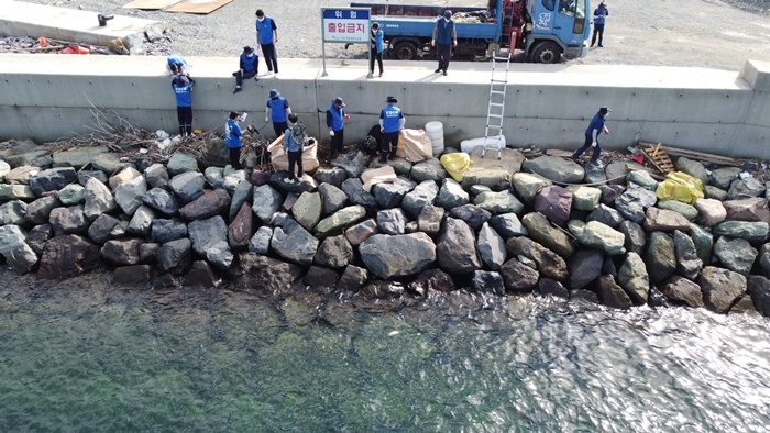 ▲ 연안정화활동 모습