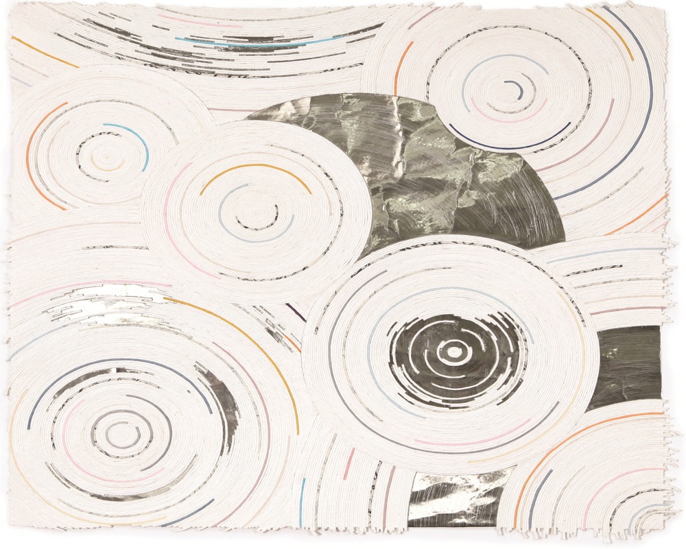 ▲ 김현지, Dim but vivid No.2 (한지, 혼합재료, 545×545mm)