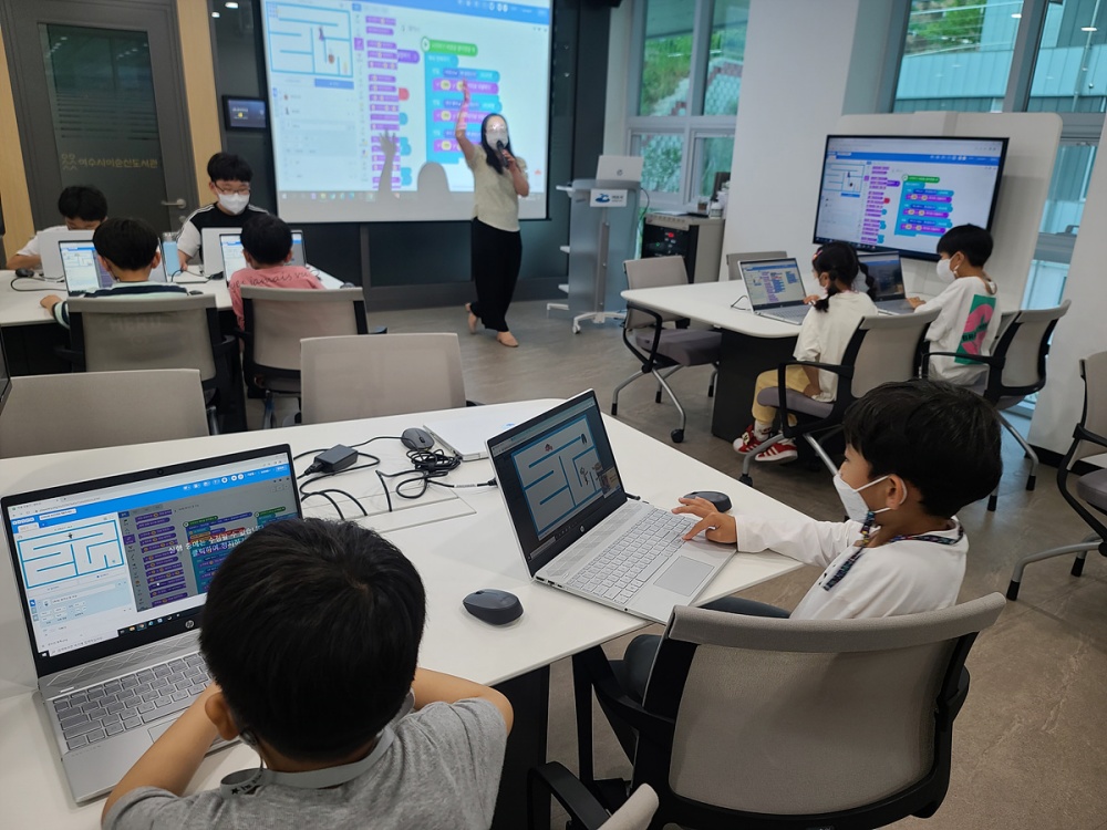 ▲ 이순신도서관이 6월 20일부터 7월 1일까지 4차 산업교육 ‘상상창작소 4기’ 참여자를 모집한다. 