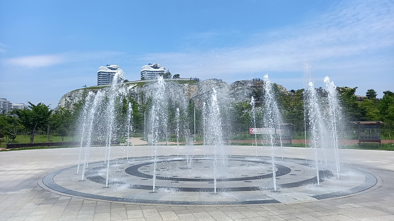 ▲ 이순신공원 바닥분수