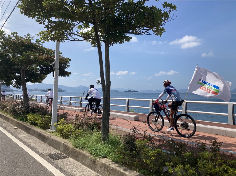 ▲ 한국전쟁 종전선언과 남북평화협정 체결을 요구하는 자전거캠페인