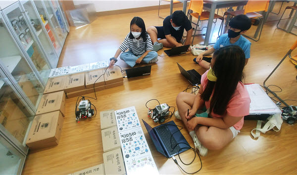 ▲ 여수영재교육원 학기제 주제집중과정 모습