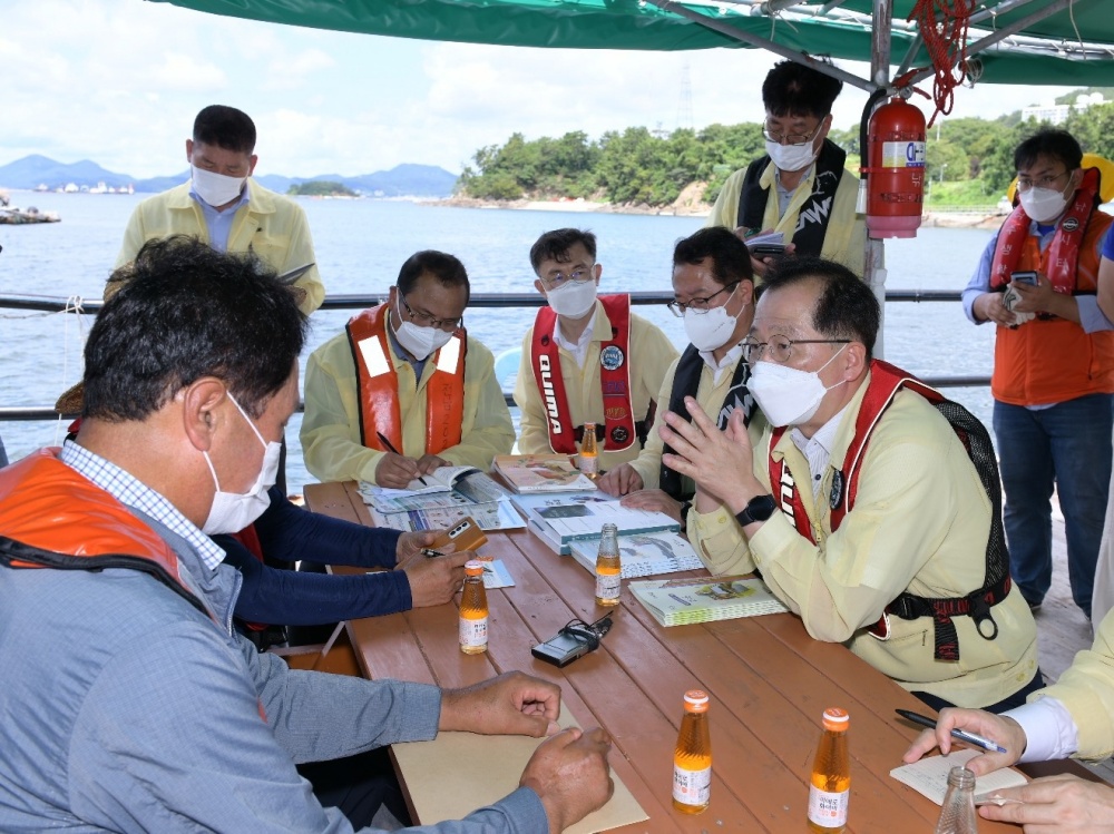 ▲ 현장점검 중인 조승환 해양수산부장관