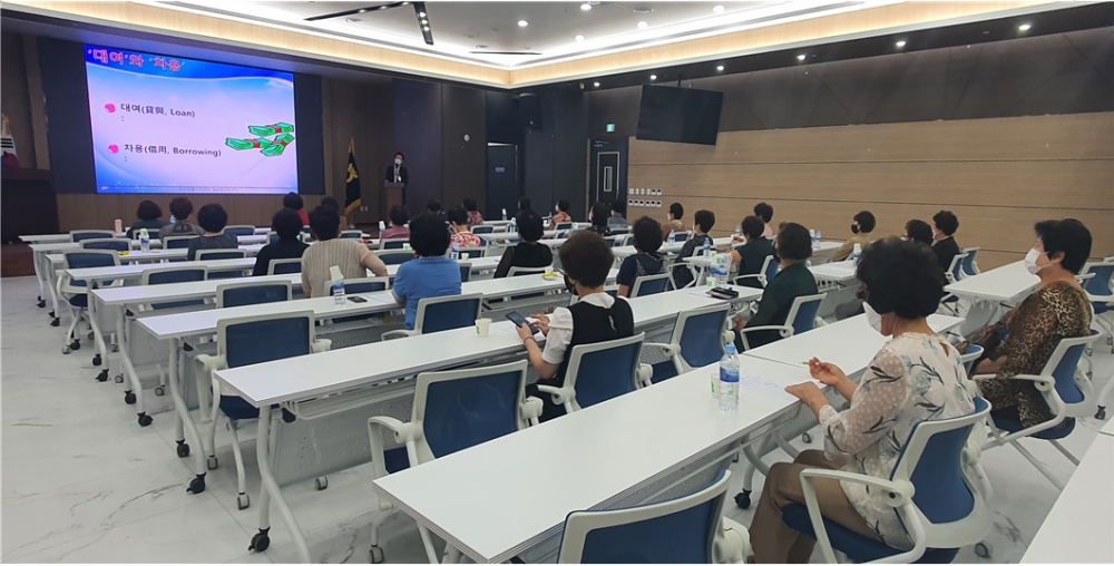 ▲ 여수농협 이동상담실 모습