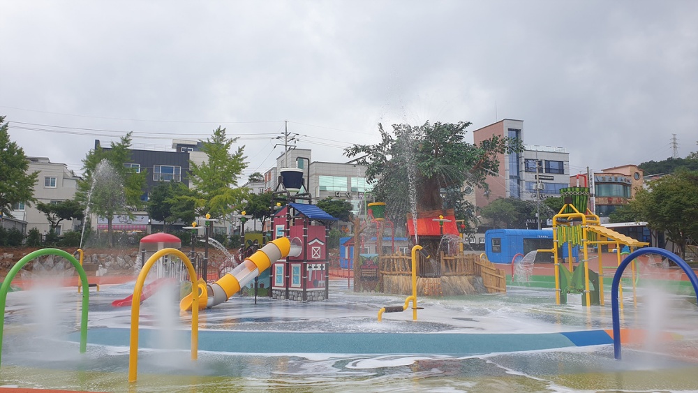 ▲ 무선 성산공원 ‘어린이물놀이장’