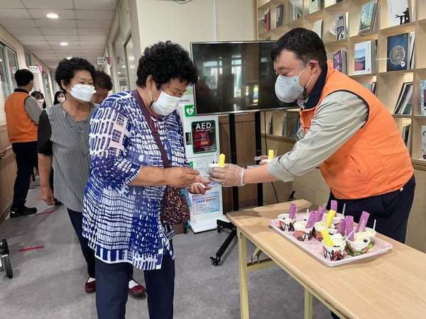 ▲ 여천NCC(주)와 함께하는 말복행사, "지치는 무더위, 든든한 보양식!" 