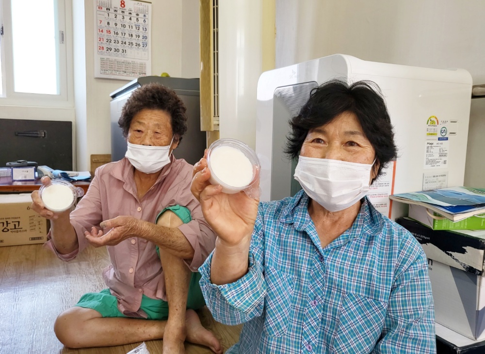 ▲ 프로그램에 참여한 어르신