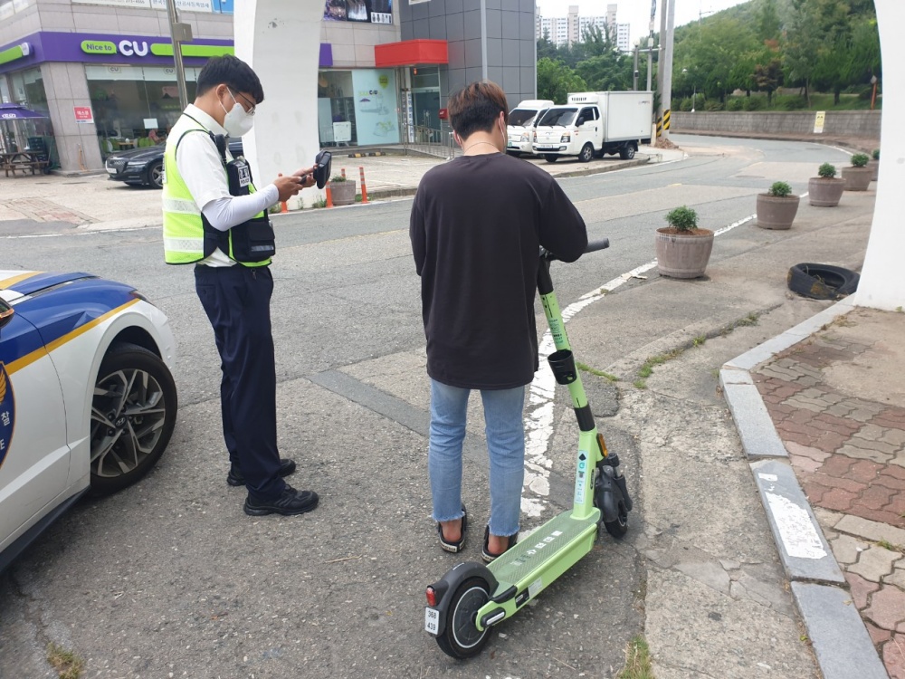 ▲ 전동킥보드 단속 현장