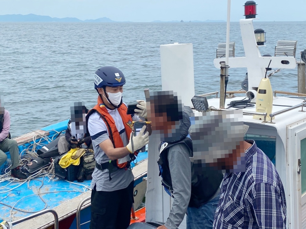 ▲  음주운항 단속 모습