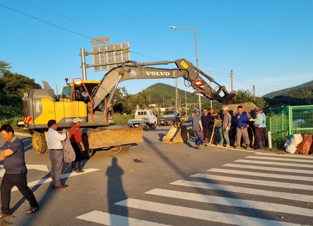 ▲ 돌산읍 이장단협의회 태풍피해복구 현장