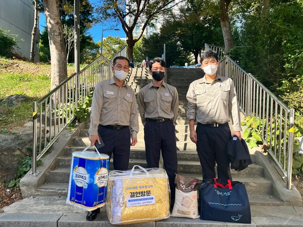 ▲ 결연세대 방문에 참여한 여천NCC(주) 직원 ⓒ조상아