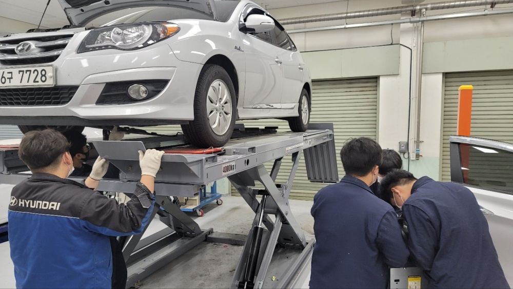 ▲ 특성화고 실습 수업 모습