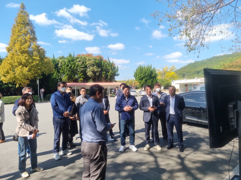 ▲여순사건 유적지를 방문한 전라남도의회 기획행정위원회