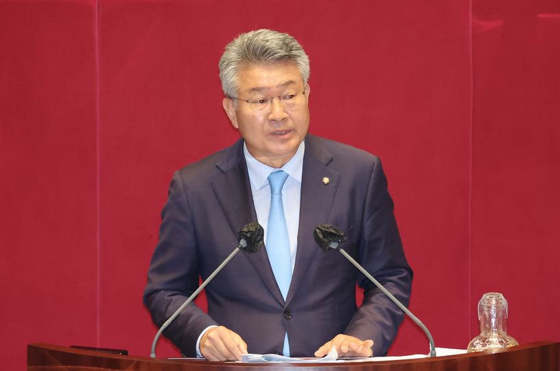 ▲ 대정부 질문하는 김회재 의원