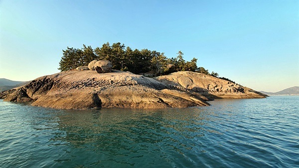 ▲ 고흥 거금도 앞에 있는 독도모습  ⓒ안동립