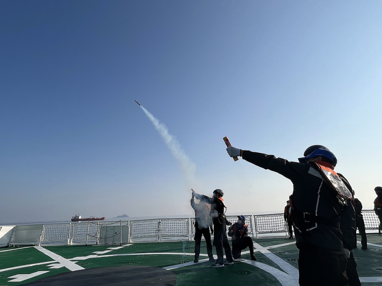 ▲ 조난신호 점화 실습