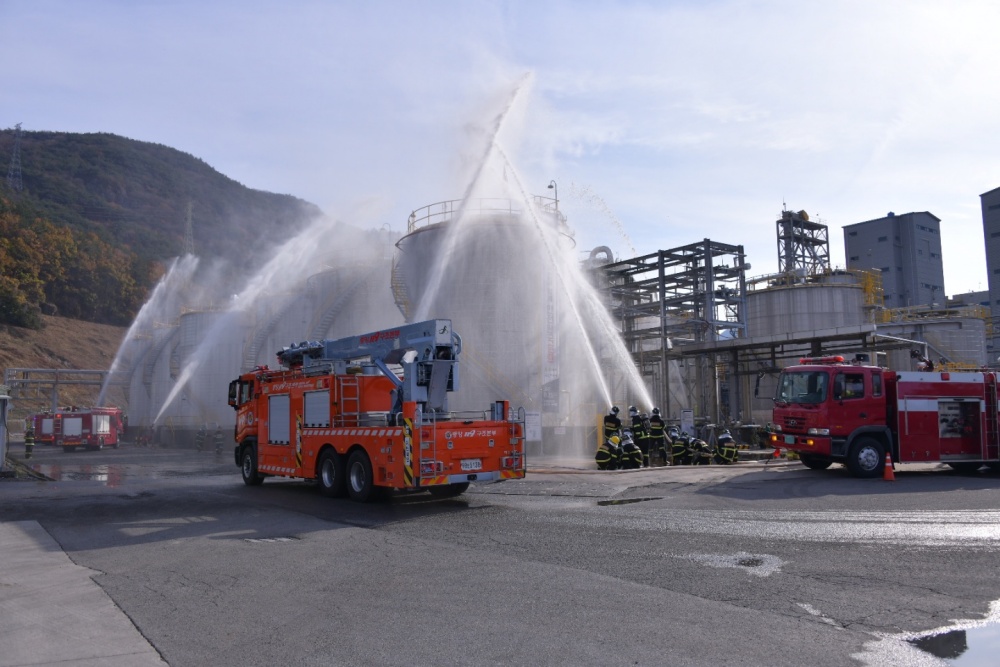 ▲ 롯데케미칼(주) 첨단소재 사업장에서 ‘2022년 재난대응 안전한국훈련’ 실제훈련