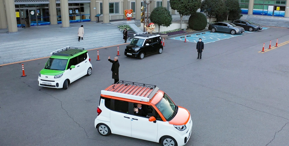 ▲  로맨틱카와 함께하는 ‘로맨틱투어' 퍼포먼스