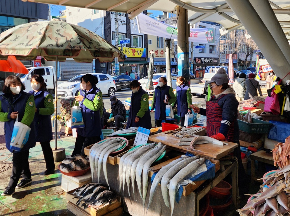 ▲ 중앙동 교동시장 일대 ‘동절기 화재예방 캠페인’