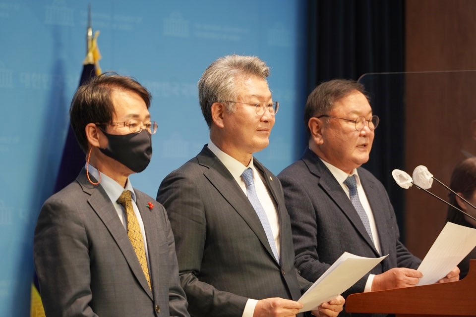 ▲ 여수 향일암 거북머리 군부대 이전 촉구 기자회견