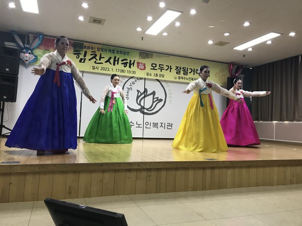 ▲ 한나래 무용단 전통춤