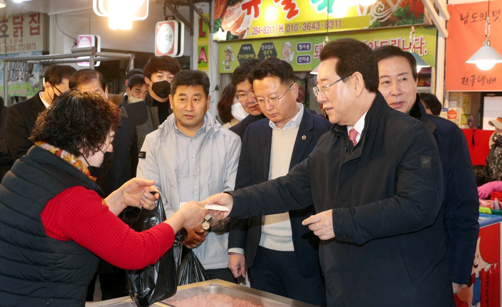 ▲ 목포 청호시장 물가안전대책 현장 점검